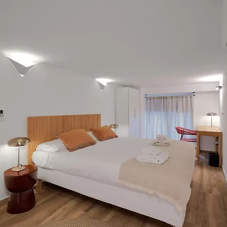 Mac Mahon Living - * Milan