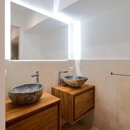 Mac Mahon Living - * Milan