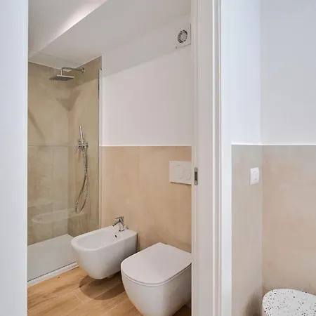 Mac Mahon Living - * Milan